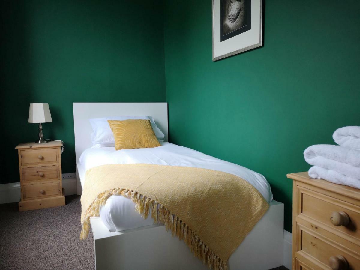 2 Bedroom Apartment At Kent Escapes Short Lets & Serviced Accommodation Kent, Bouverie Escape Folkestone With Wifi Εξωτερικό φωτογραφία