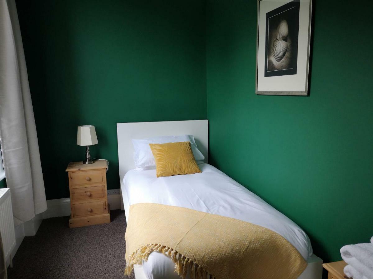 2 Bedroom Apartment At Kent Escapes Short Lets & Serviced Accommodation Kent, Bouverie Escape Folkestone With Wifi Εξωτερικό φωτογραφία